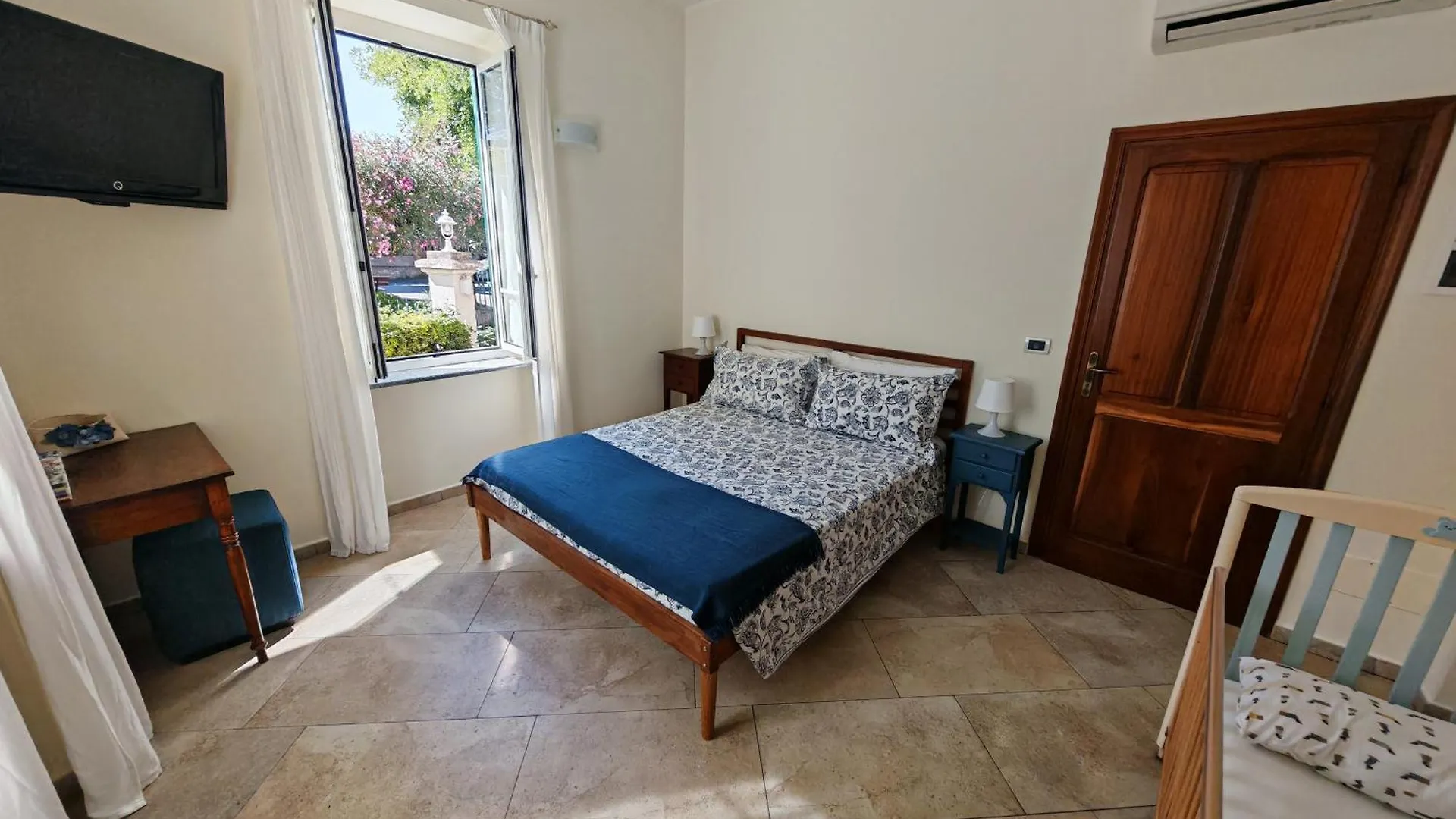 Hotel Il Sogno Di Jo A 50 Mt Dal Mare Borgio Verezzi Italia